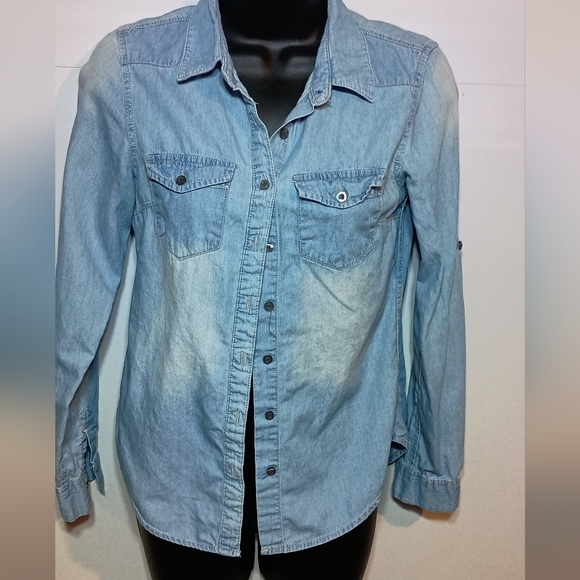 A'gaci Jeans Distressed Faded Denim Button Down Shirt Size Small - Picture 2 of 4